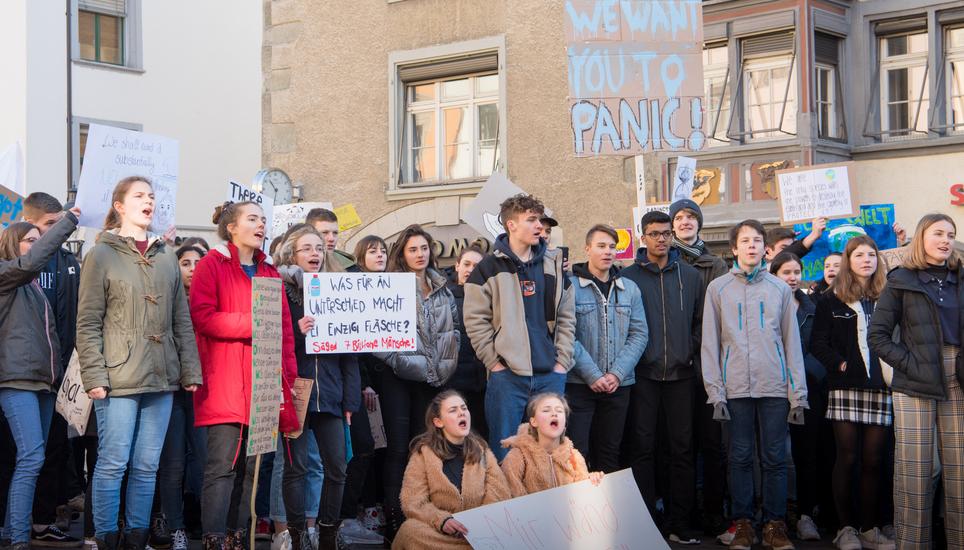 Klimastreik: Schüler Demonstrieren In Schaffhausen | Schaffhauser ...