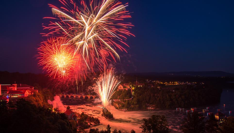 Rheinfall_Feuerwerk33_2017