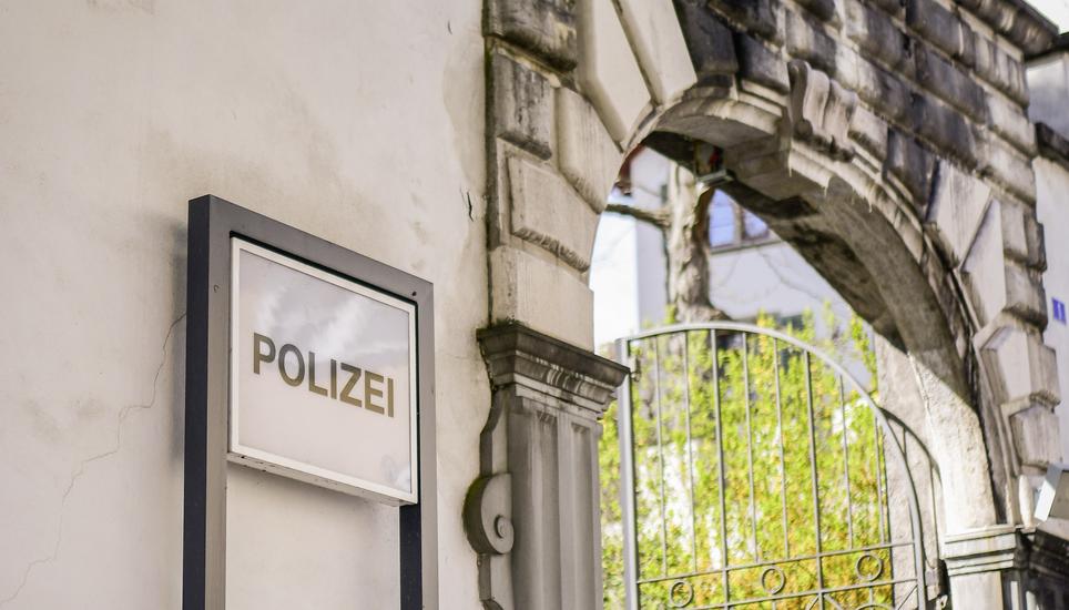 Themenbild Polizeiposten von aussen bei der Beckenstube, am Freitag, 21. April 2023. (Melanie Duchene / Schaffhauser Nachrichten)